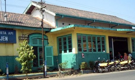 StasiunJadwal Kereta Api ke Ponpes Al-Khoirot Malang kereta api kepanjen Malang